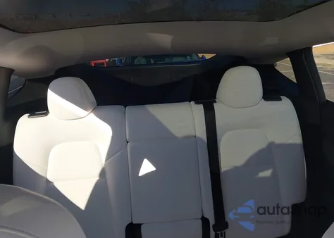 2023 Tesla Model Y Awd/Long Range Dual Motor All-Wheel Drive из США, поврежденный, VIN 7SAYGDEE3PA197638